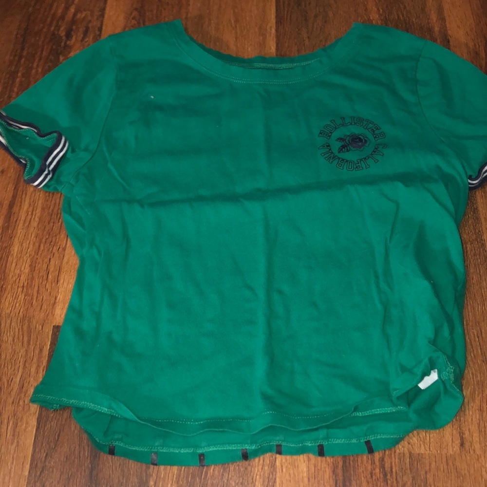 green hollister crop top